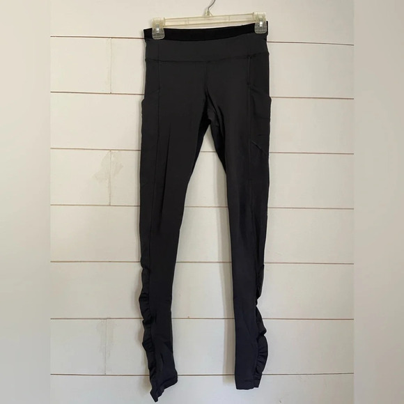 Lululemon Run Smoothly Legging - Picture 1 of 7